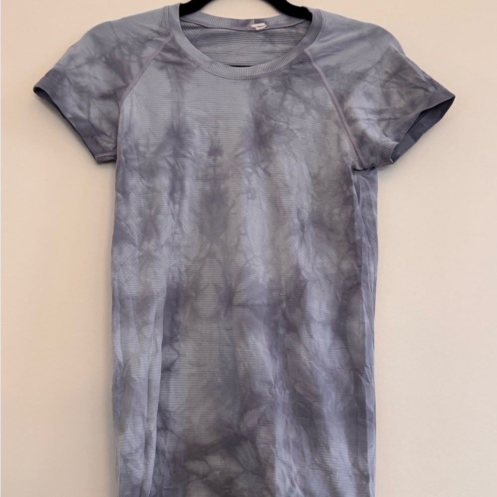 Lululemon Swiftly Tech Gray Tie-Dye Short Sleeve Shirt - Picture 2 of 7